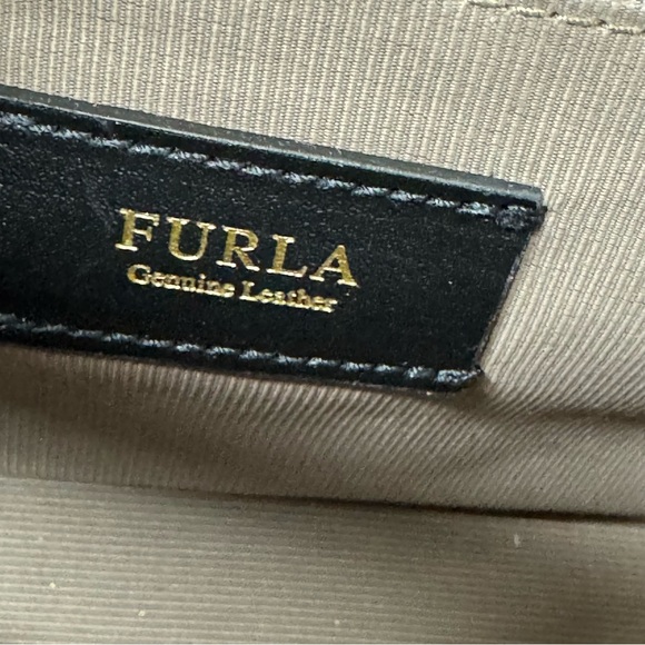 🤎SALE NWT $750 FURLA PUSH LOCK MULTIWAY BAG - Picture 12 of 12